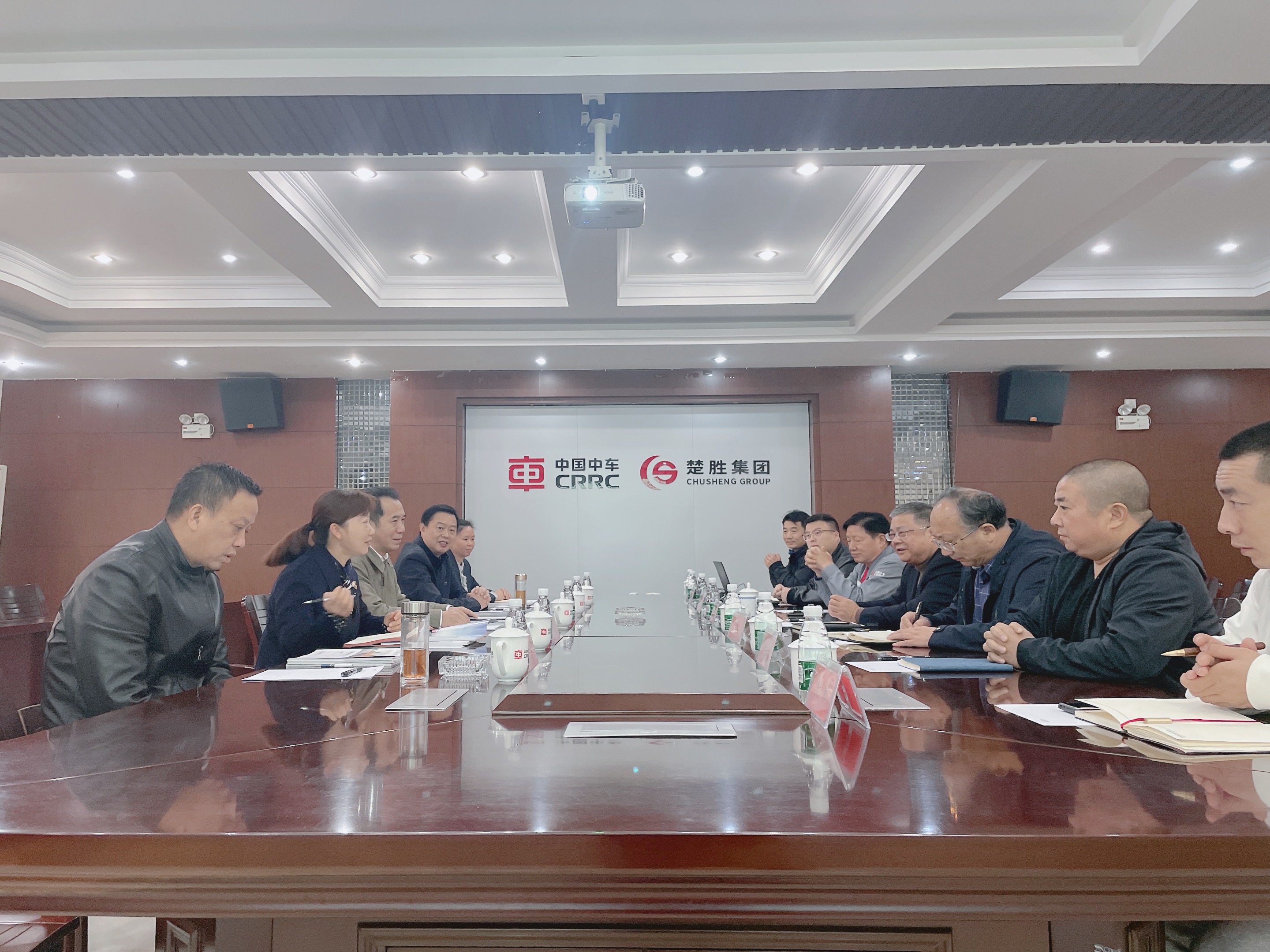 中國(guó)石化銷(xiāo)售股份有限公司中石化隨州公司總經(jīng)理周軍一行